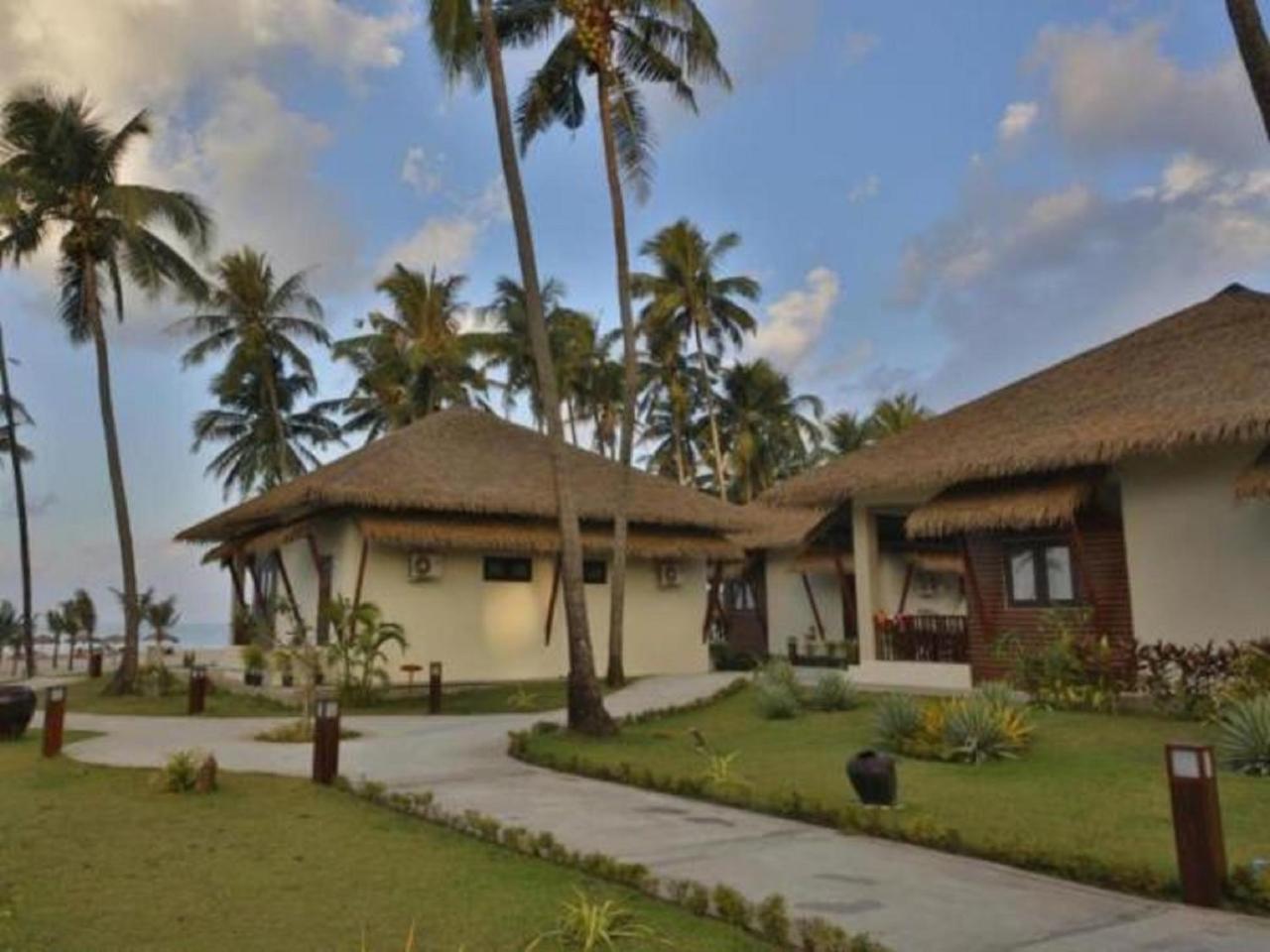 Eskala Hotels And Resorts Ngwesaung Exterior photo