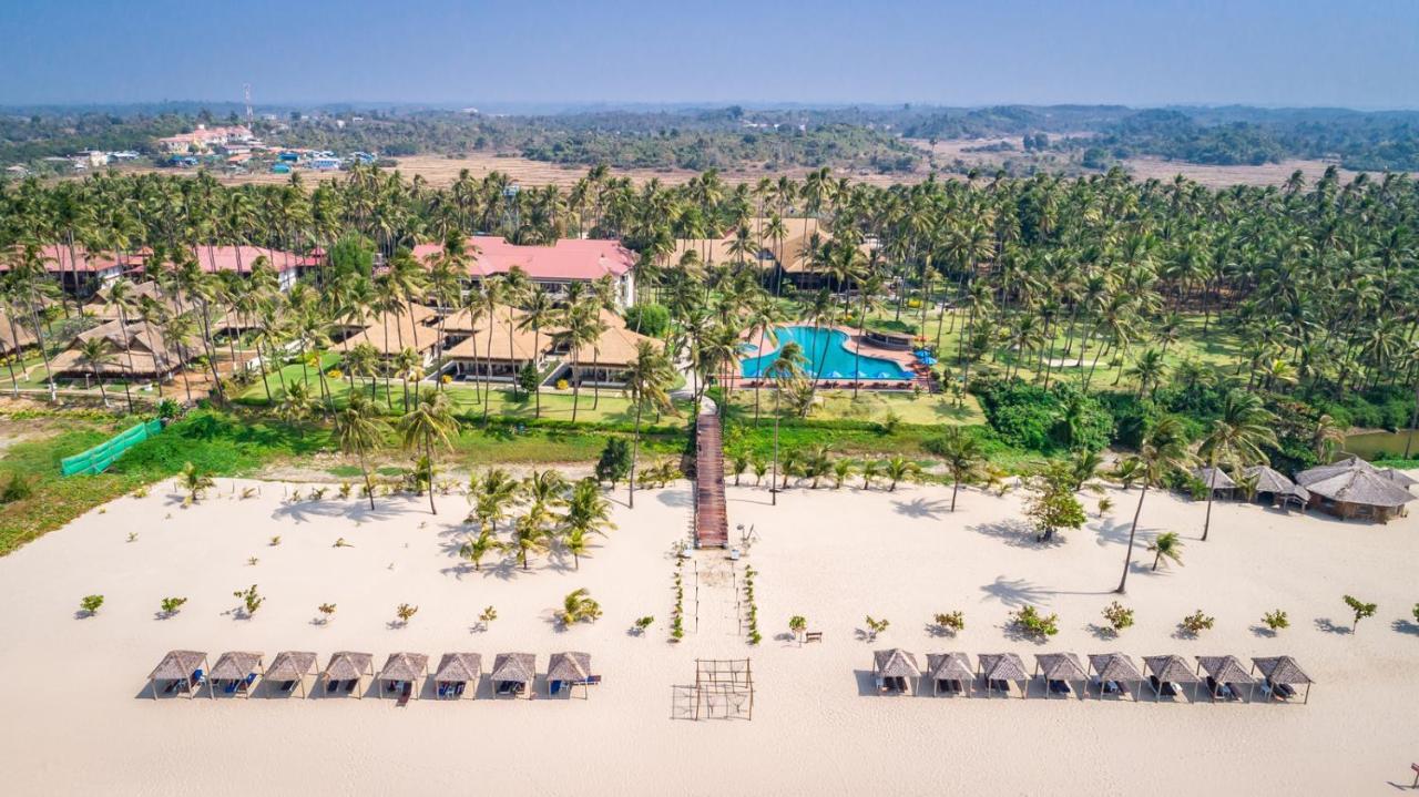 Eskala Hotels And Resorts Ngwesaung Exterior photo